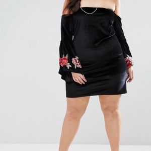 Black Velvet 2x / 18 Sexy off shoulder plus size dress or tunic